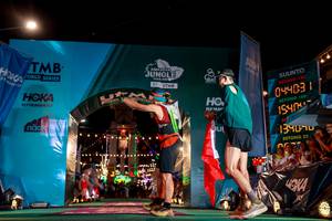 BIB: 140, 044031, 1540, 134070, 100
                            <button type="button" onclick="openModal(24853142)" class="btn btn-primary btn-sm float-right btn-popup" data-toggle="modal" data-target=".modal-high-quality">
                        <i class="fas fa-shopping-cart"></i> Add to Cart
                    </button>
                                            <button type="button" onclick="isThisMe(24853142, true)" class="btn btn-success btn-sm float-right btn-popup btn-isme hidden" data-toggle="tooltip" data-placement="bottom" title="นี่คือรูปของคุณใช่ไหม คลิกที่นี่เพื่อเอาเข้าอัลบั้ม">
                        <i class="fas fa-plus"></i> Add to album
                    </button>
                    <button type="button" onclick="isThisMe(24853142, false)" class="btn btn-warning btn-sm float-right btn-popup btn-isnotme hidden">
                        <i class="fas fa-ban"></i> Remove from album
                    </button>